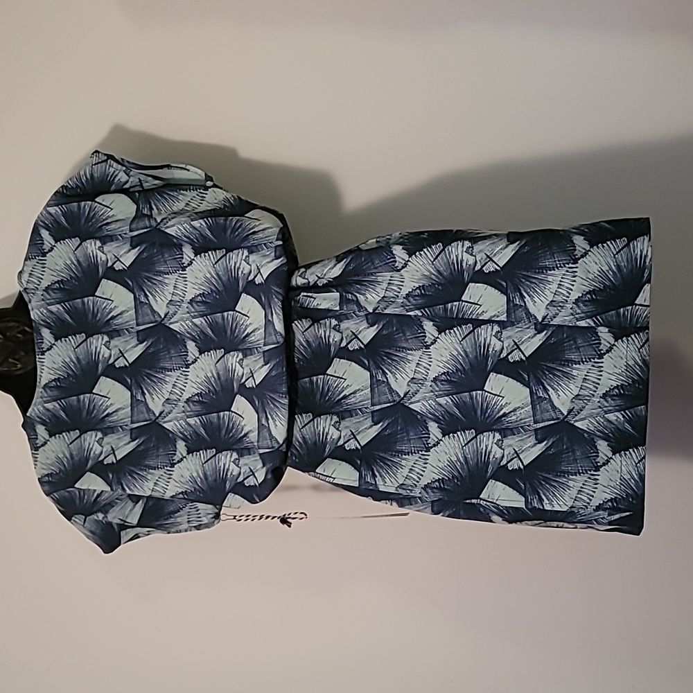 Quick Dry Dress - Picture 3 of 4